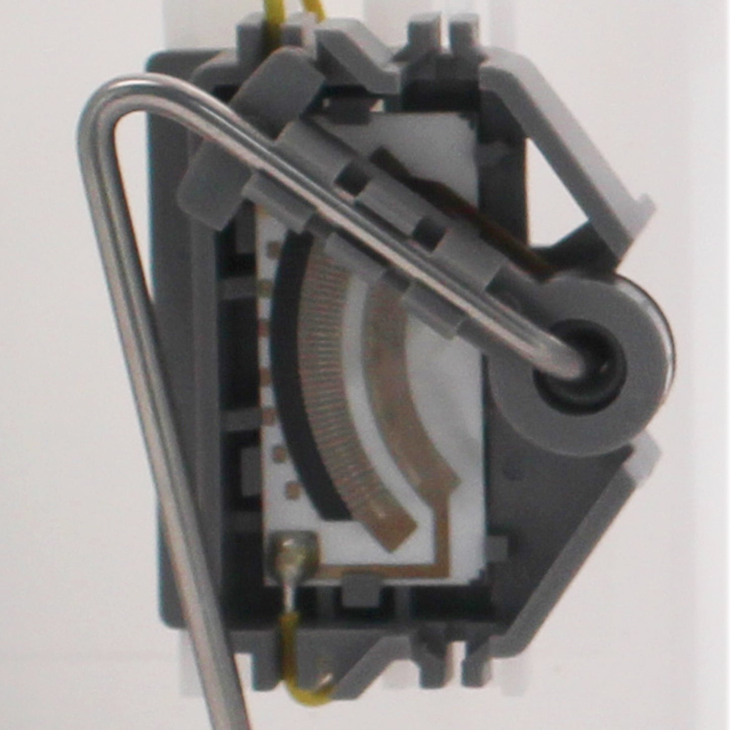 New Fuel Pump Assembly for 2001-2004 Ford Mustang 4.6L 3.9L 3.8L E2301M