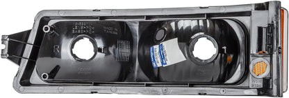03-07 Silverado/02-06 Avalanche TYC 18-5897-01-1 Right Replacement Parking Lamp
