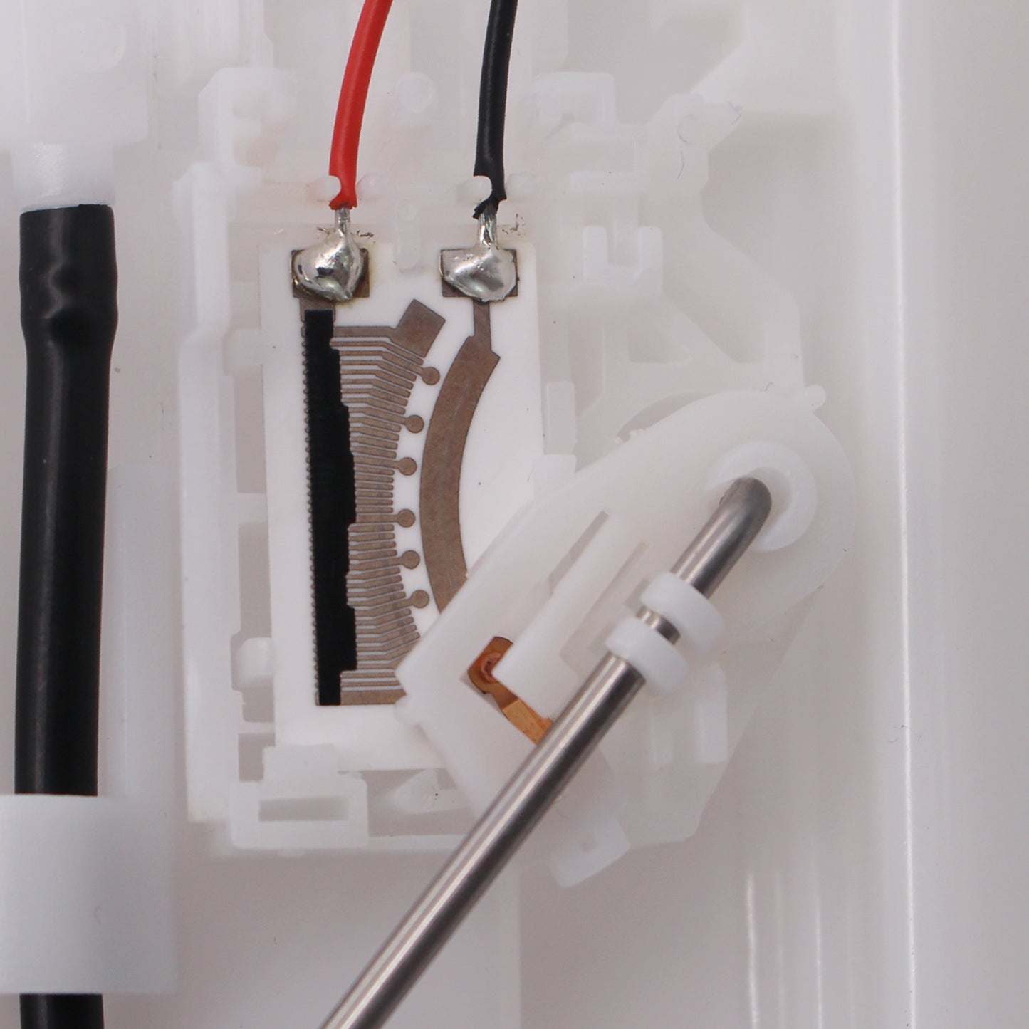 Gas Fuel Pump Module Assembly Fits for 2012-18 Toyota Prius V 1.8L L4 7702047110 E9181M